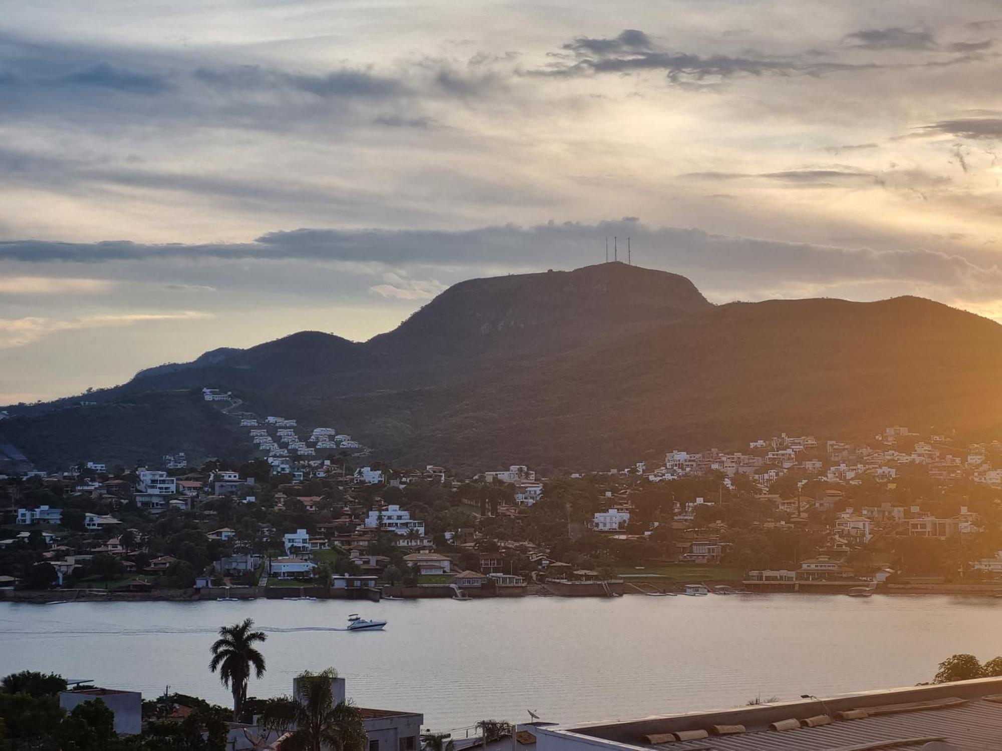 Recanto Brenda - Casa Luxo Capitolio Com Vista Pro Lago, Escarpas E Morrochapeu Екстер'єр фото